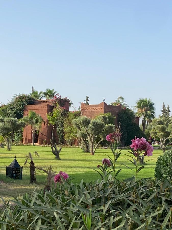 Les Jardins De Marrakech Hotel Ouled Moumen Exterior foto