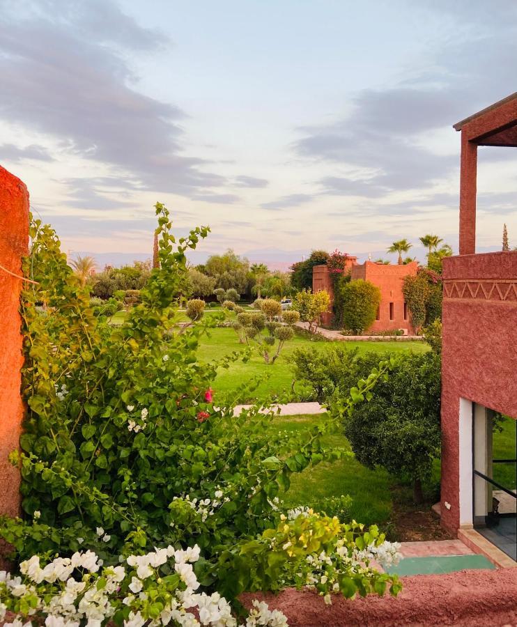 Les Jardins De Marrakech Hotel Ouled Moumen Exterior foto